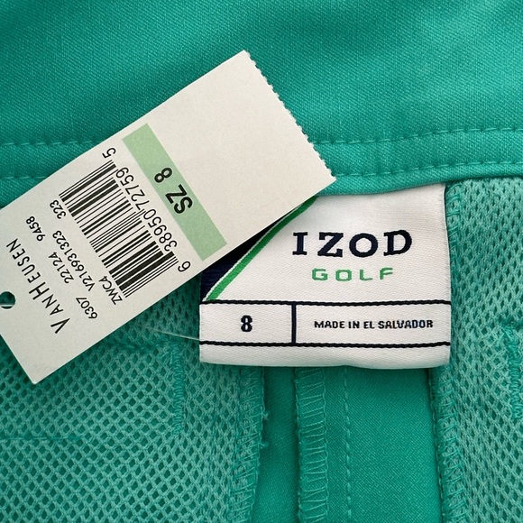 Women’s IZOD Golf 8 Medium Shorts Chino Khakis Mint Bermuda Stretch Sun Control - Picture 9 of 10